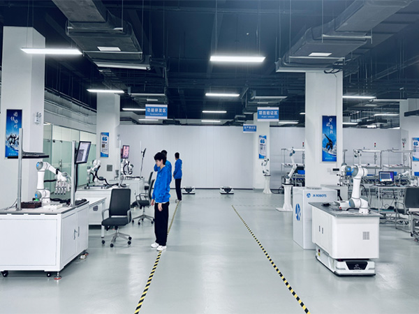 中奕科技攜手岳信，IP56X 砂塵試驗(yàn)箱開啟產(chǎn)品防塵新征程